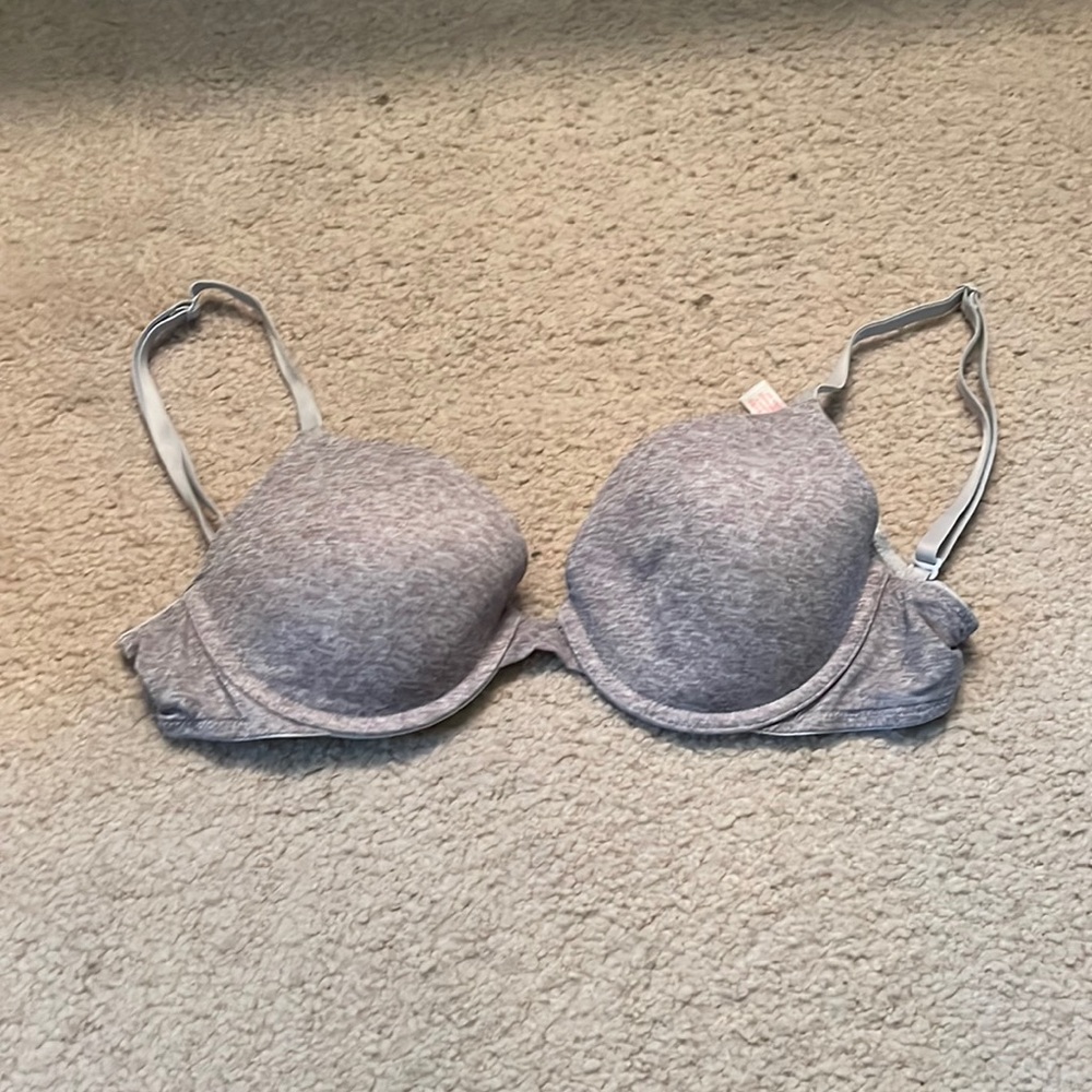 Pink bra size 34b